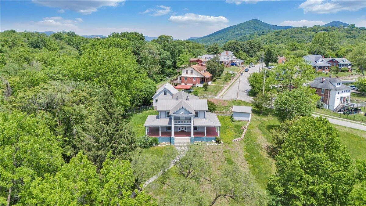 225 Maple ST - Photo 91