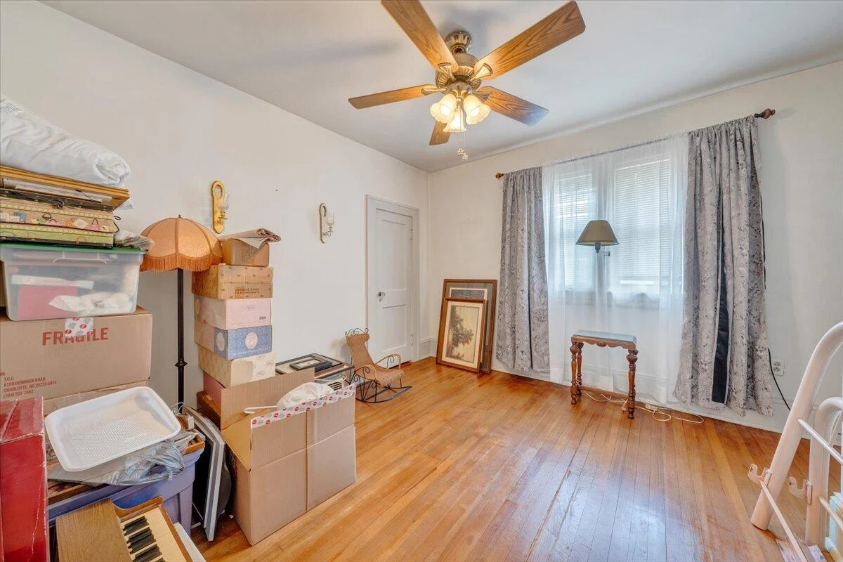 702 Arbutus AVE - Photo 25