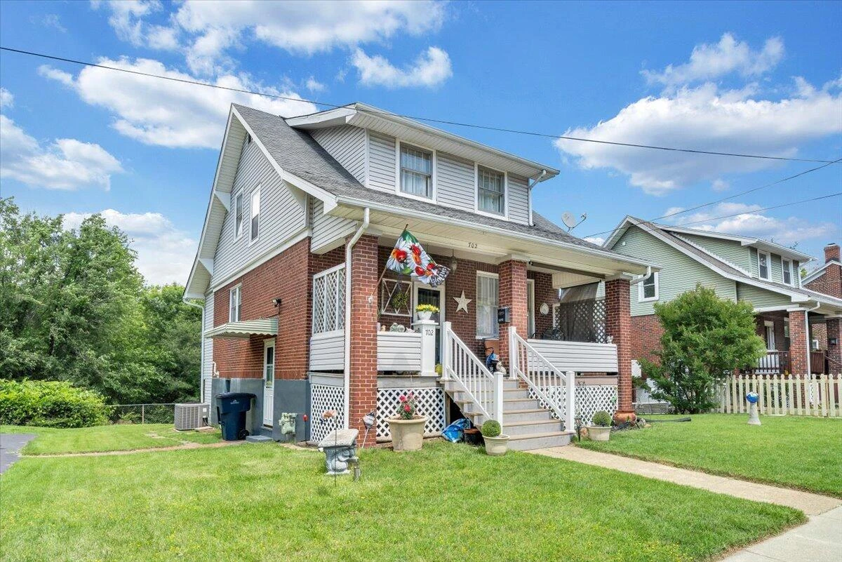 702 Arbutus AVE - Photo 30