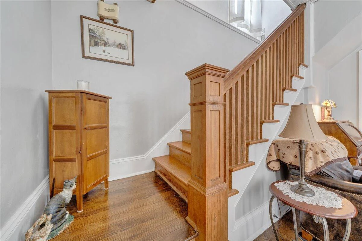 702 Arbutus AVE - Photo 5