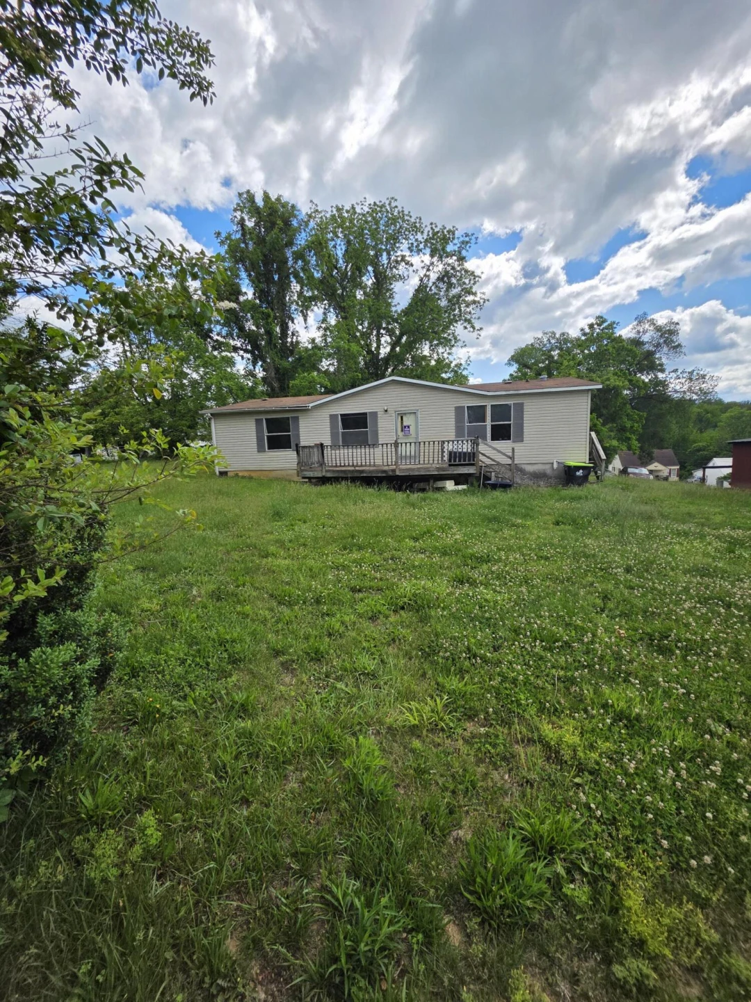 700 Walnut AVE - Photo 2