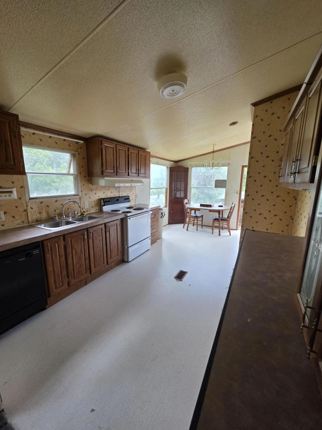 700 Walnut AVE - Photo 8