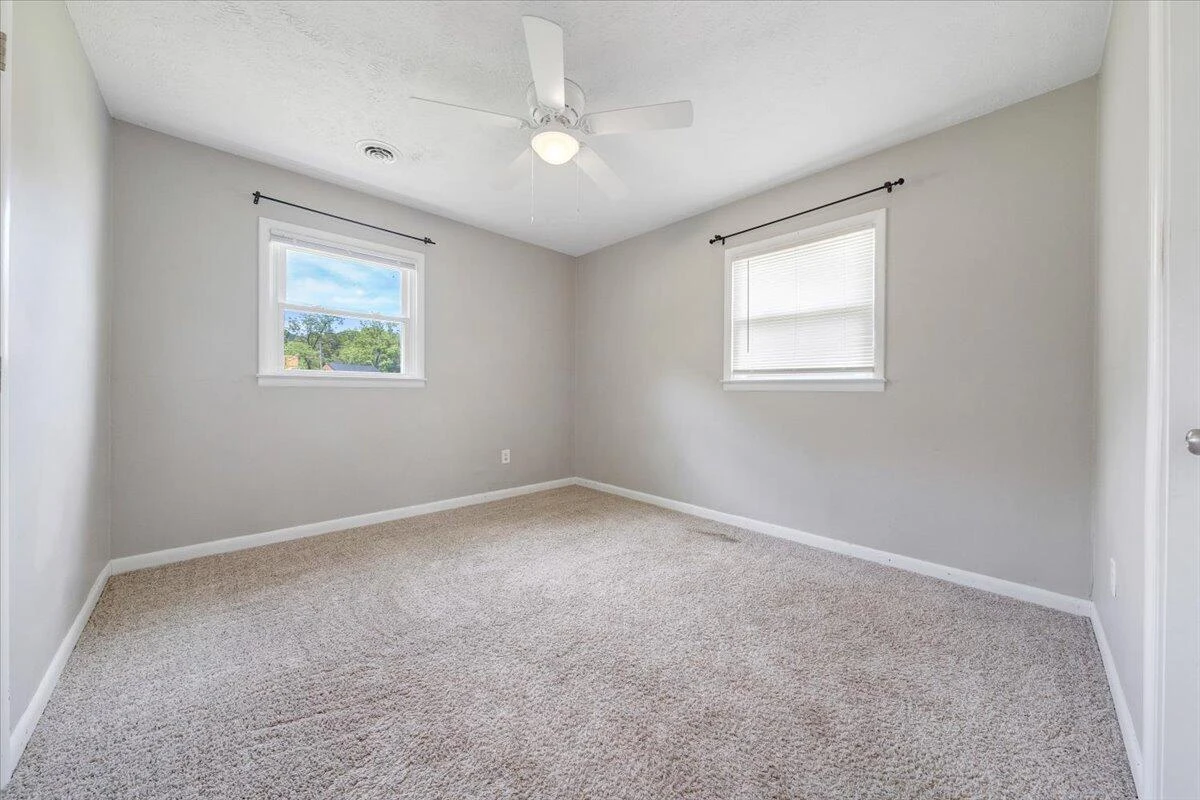 1006 10th ST - Photo 14