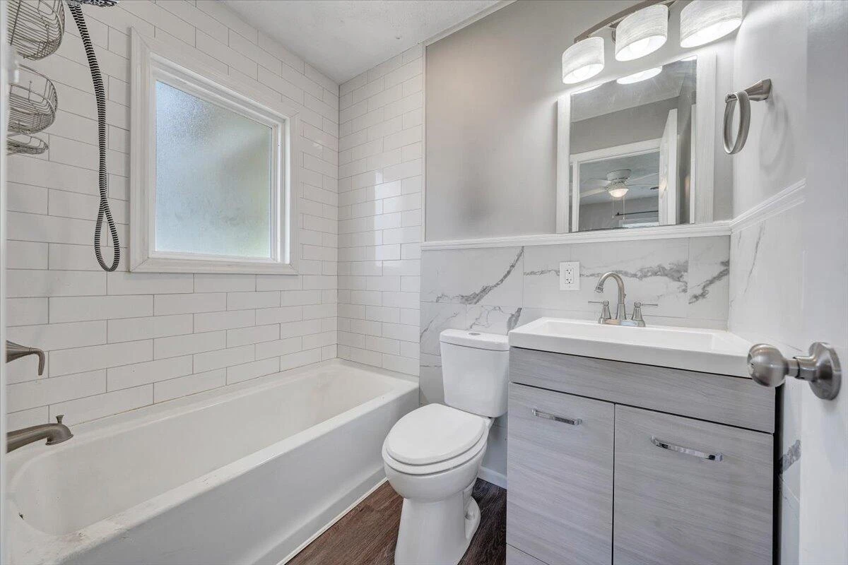 1006 10th ST - Photo 15