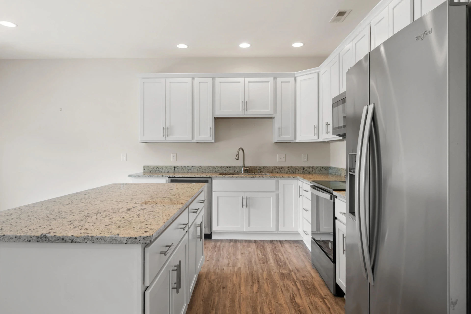 235 Louise LN - Photo 12