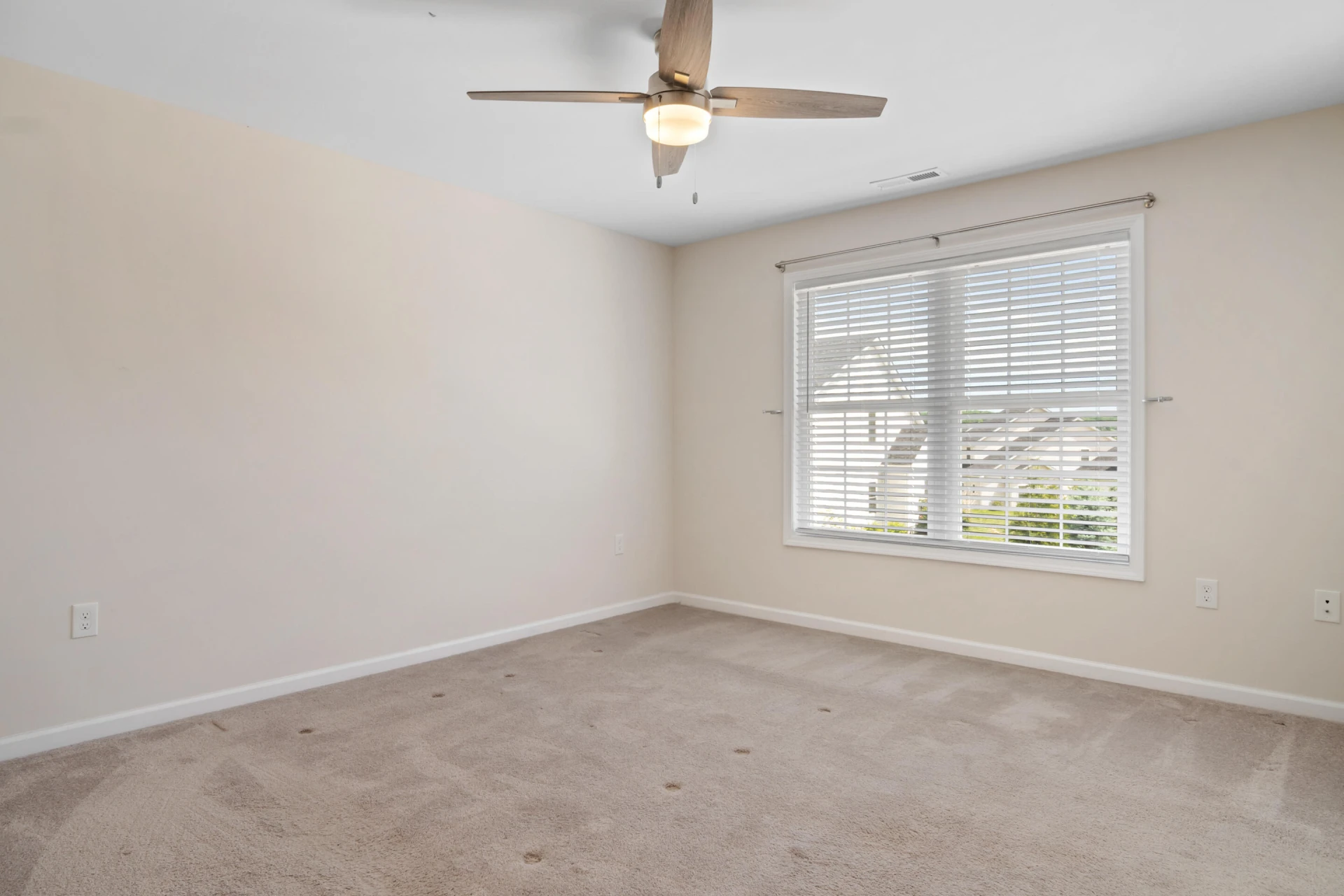 235 Louise LN - Photo 20