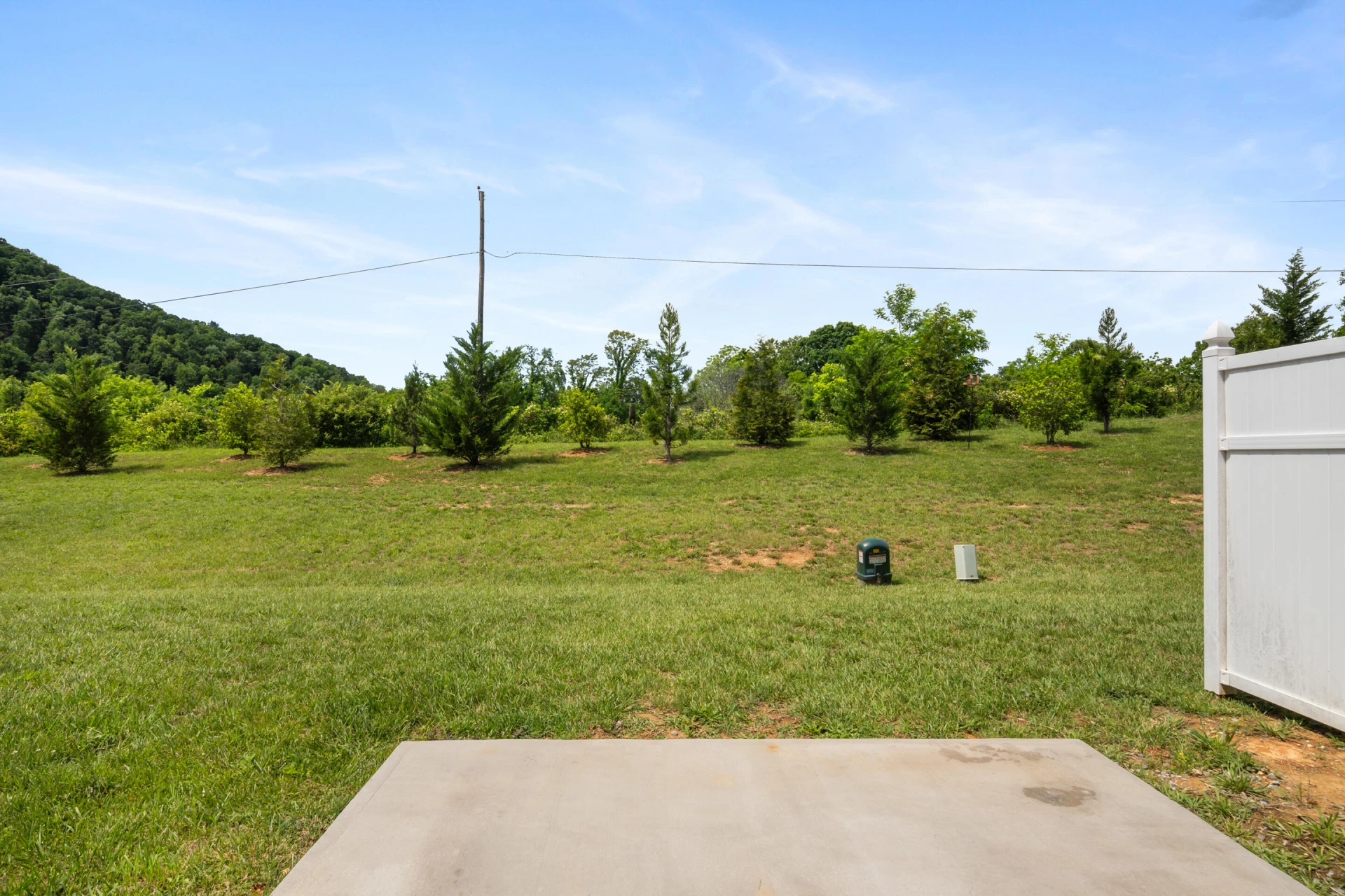 235 Louise LN - Photo 21