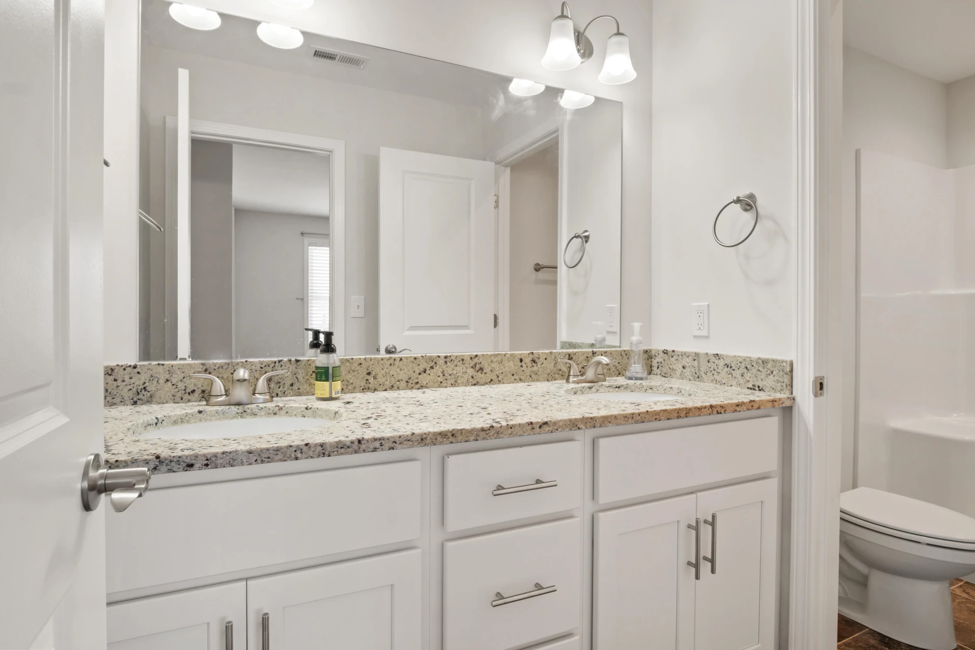 235 Louise LN - Photo 25