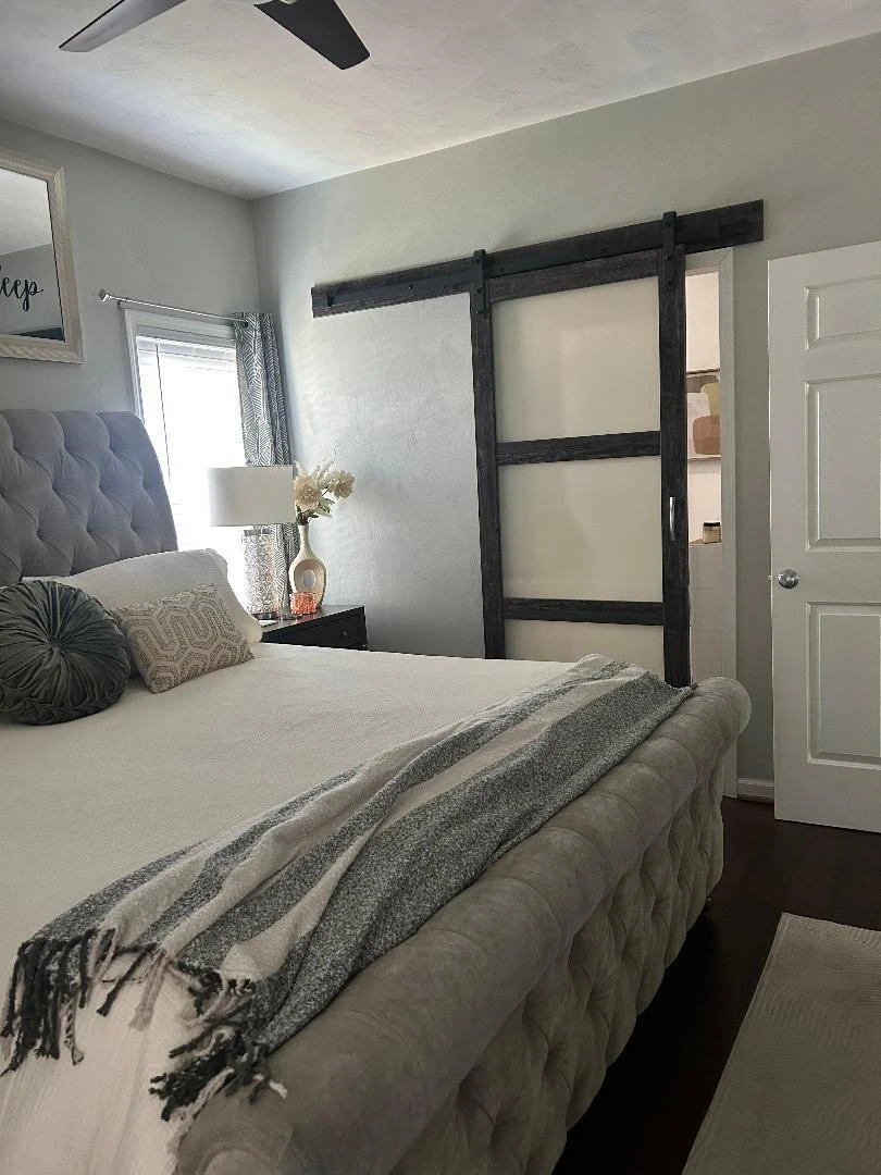 4711 Surrey AVE - Photo 10