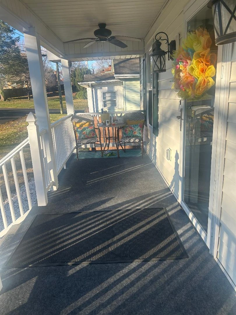 4711 Surrey AVE - Photo 3