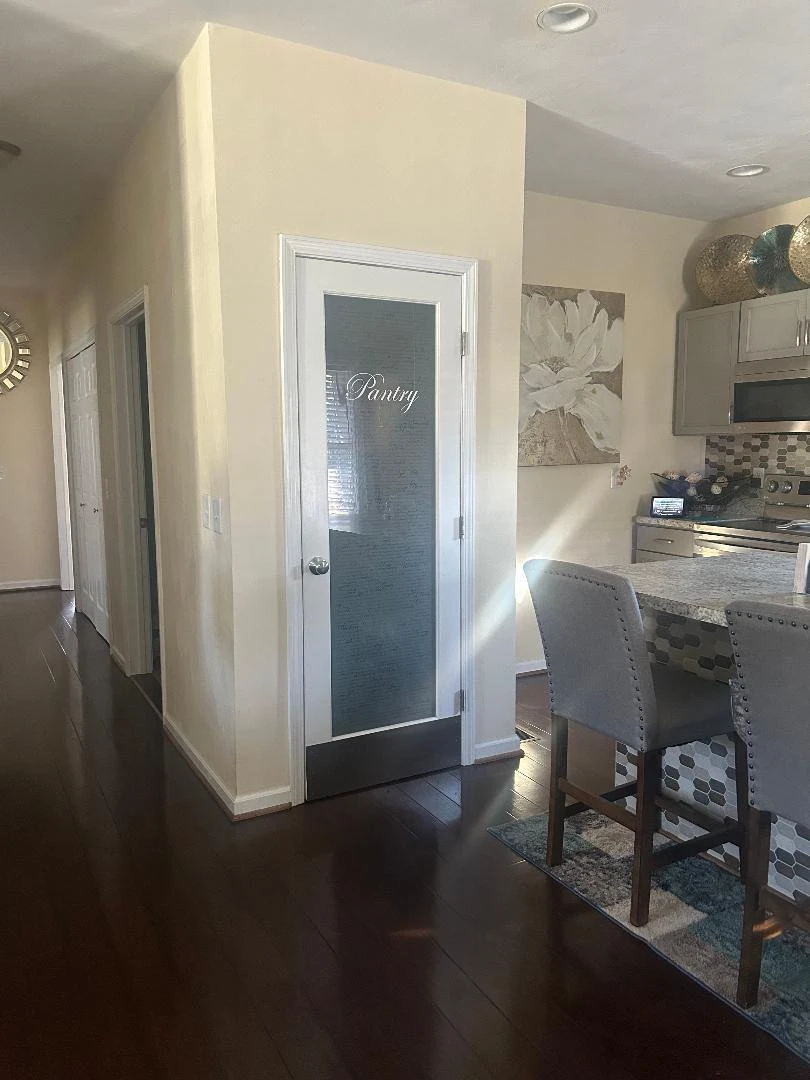 4711 Surrey AVE - Photo 6