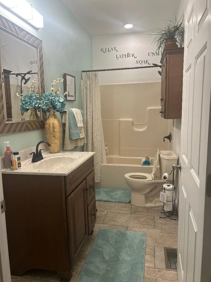 4711 Surrey AVE - Photo 7