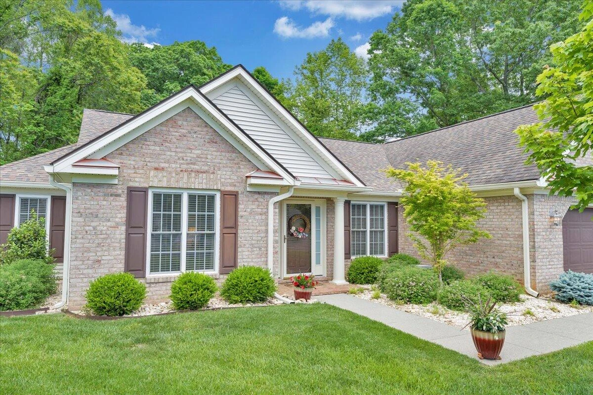 6560 Monet DR - Photo 2