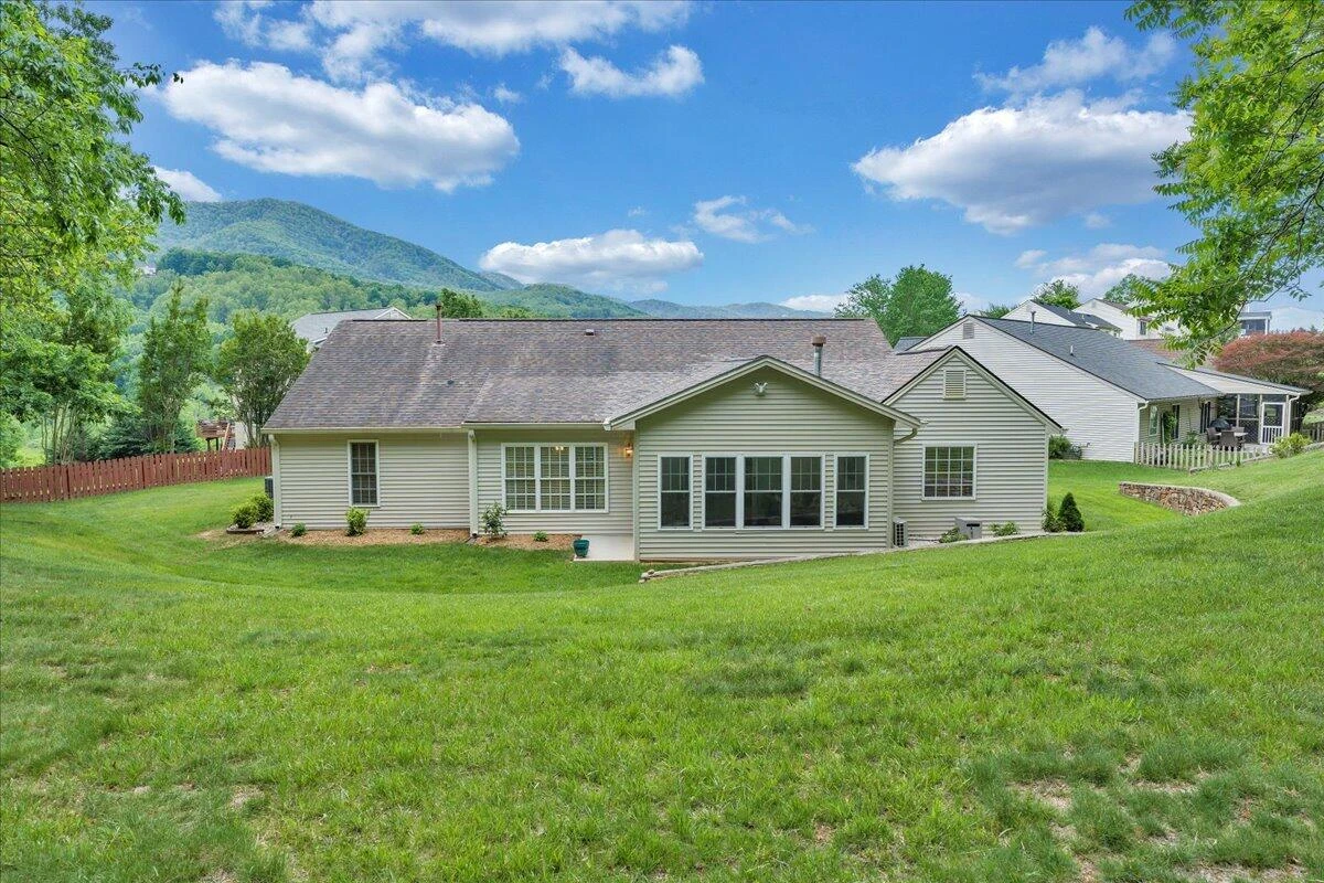 6560 Monet DR - Photo 42