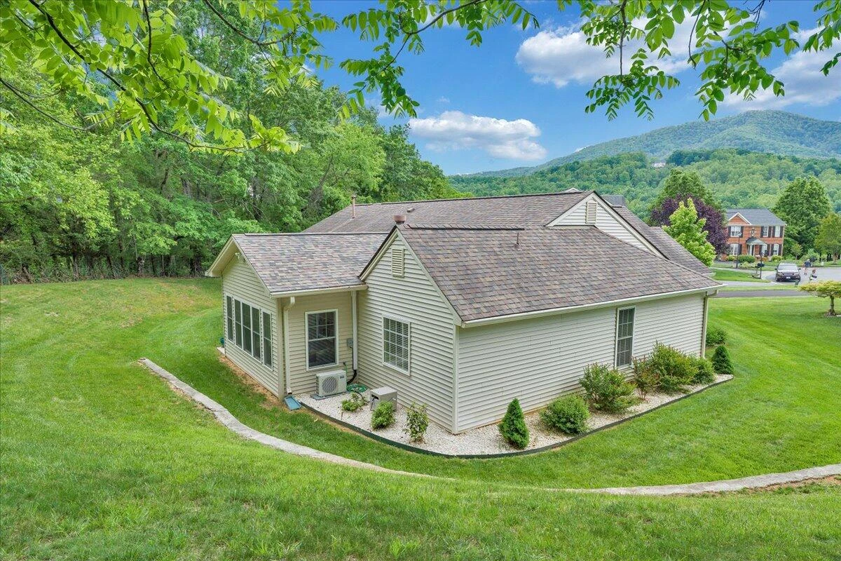 6560 Monet DR - Photo 46