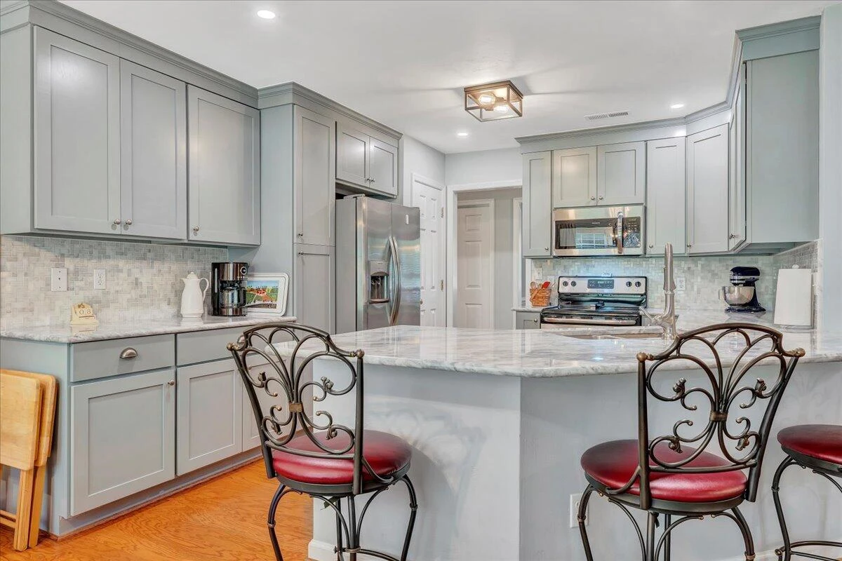 6560 Monet DR - Photo 5