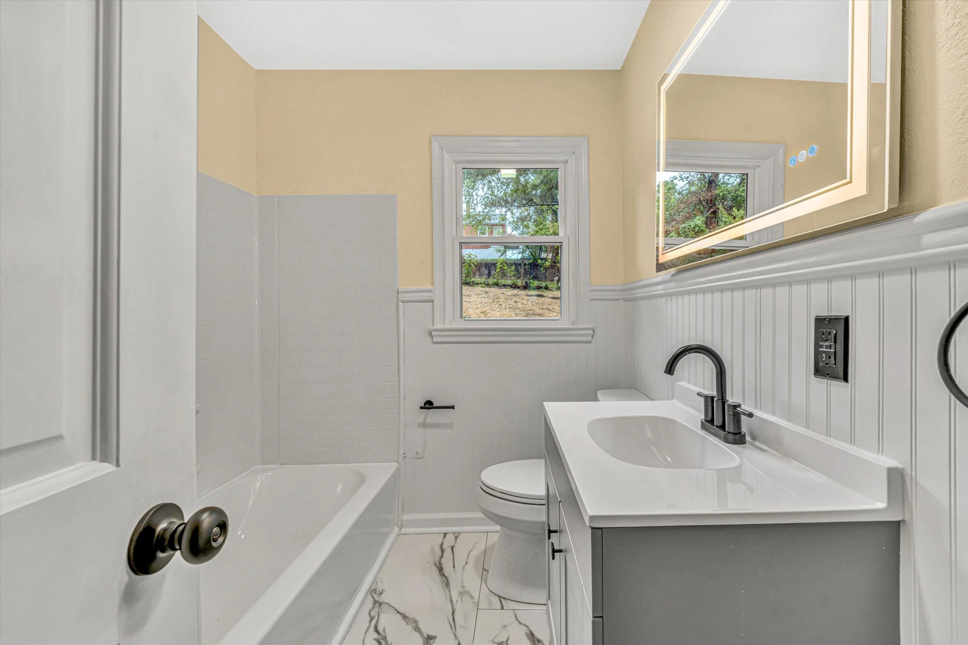 1129 Kerns AVE - Photo 15