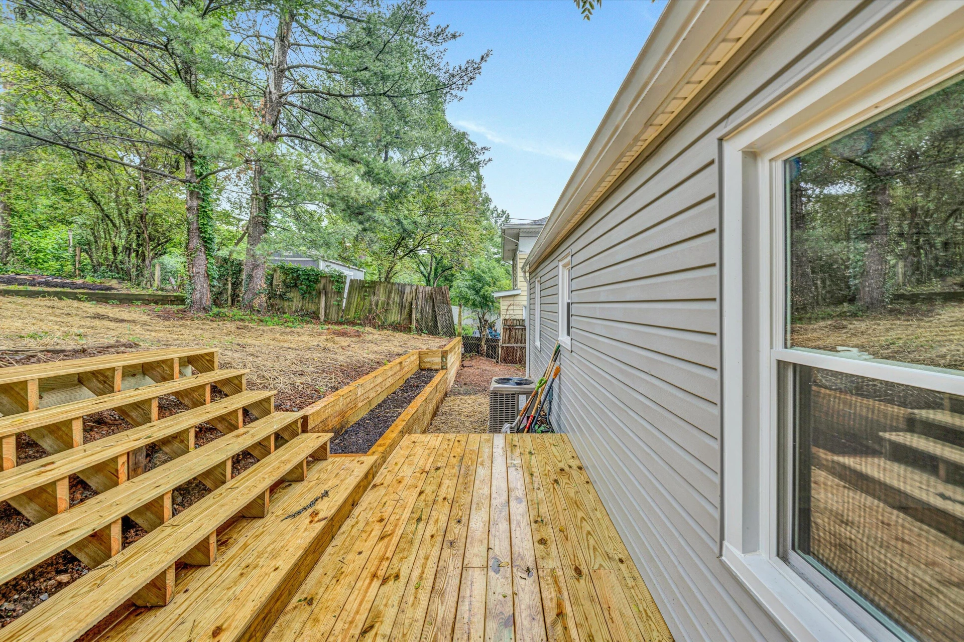 1129 Kerns AVE - Photo 18