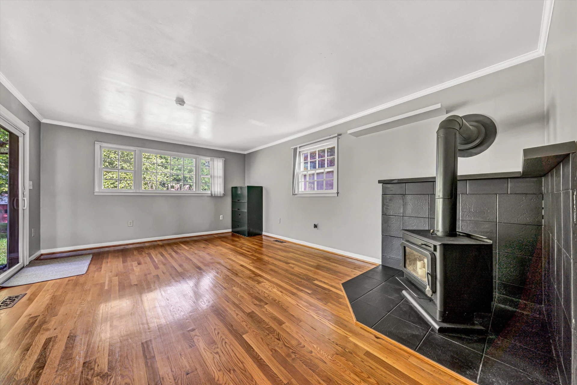 2327 Peach ST - Photo 13
