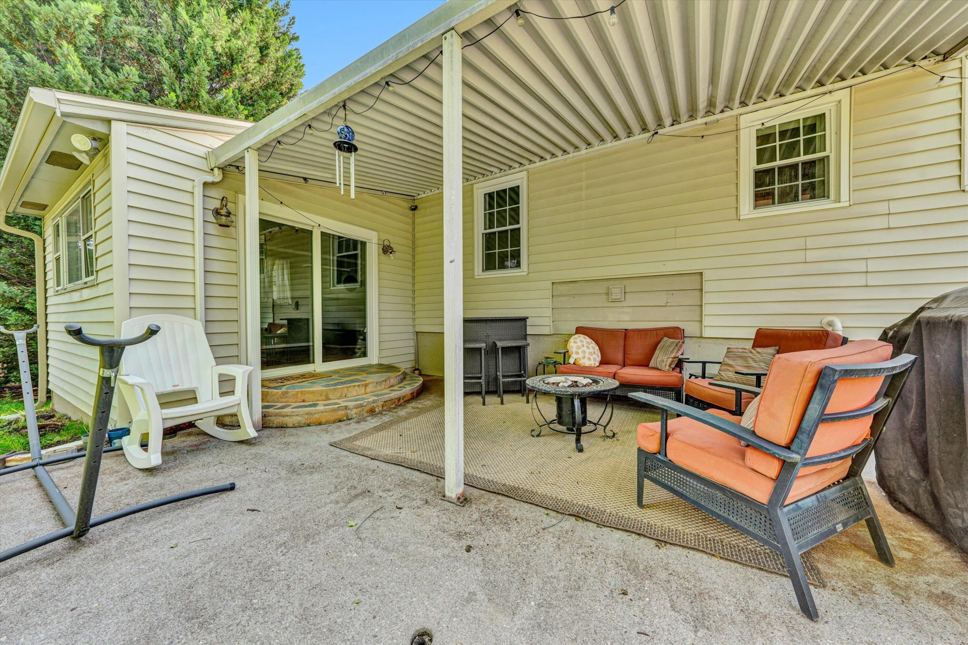 2327 Peach ST - Photo 23