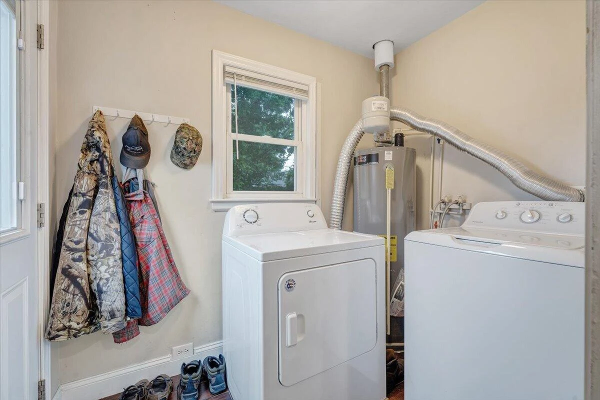 3023 Birchlawn AVE - Photo 13