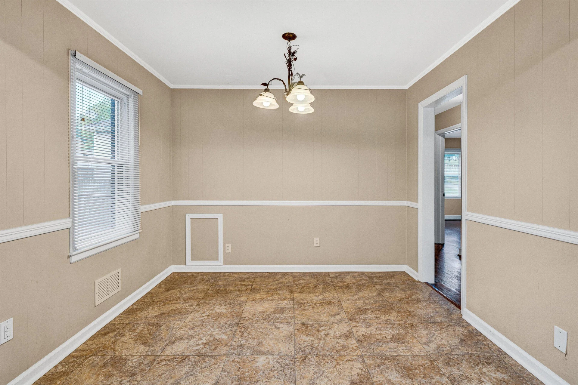 130 Augusta AVE - Photo 9