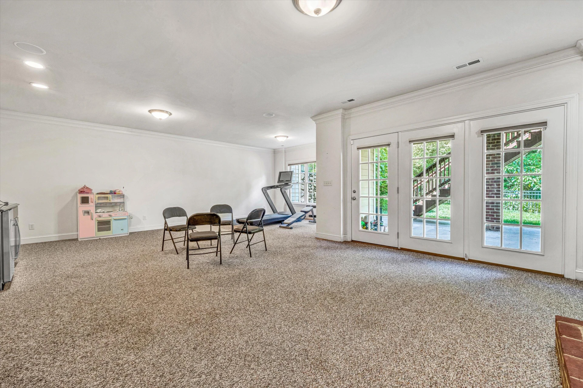 1160 Belcroft CT - Photo 37