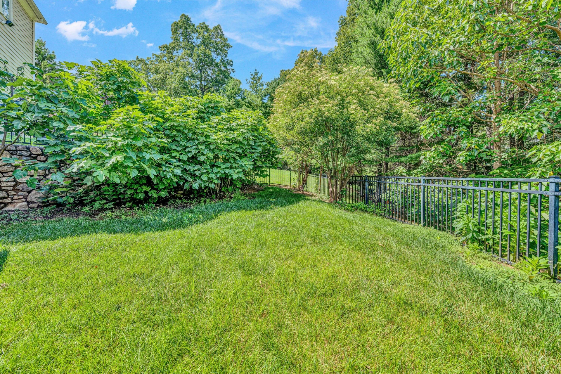 1160 Belcroft CT - Photo 42