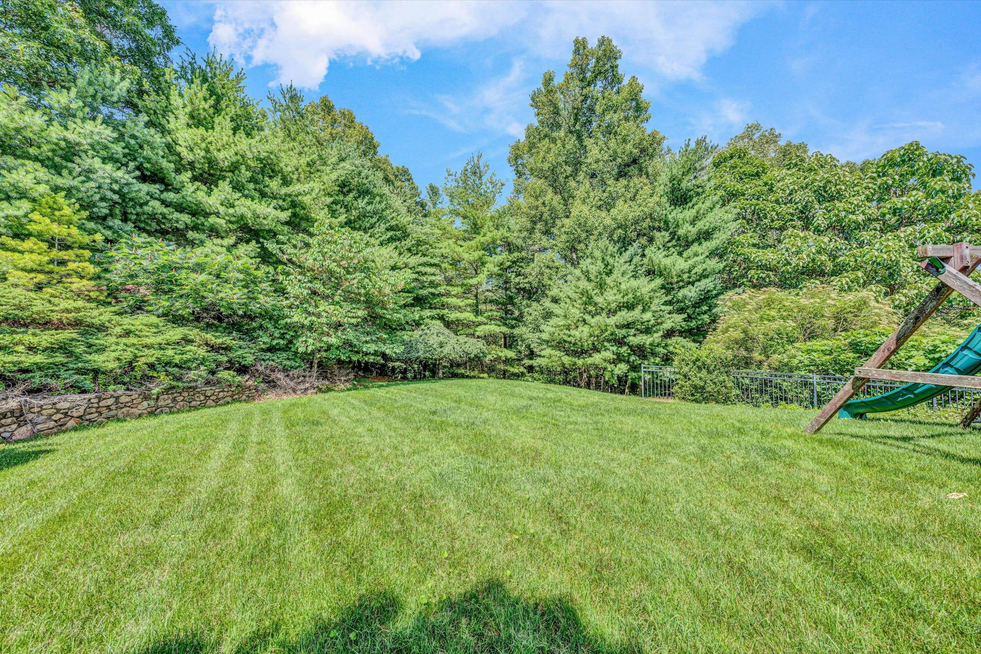 1160 Belcroft CT - Photo 44