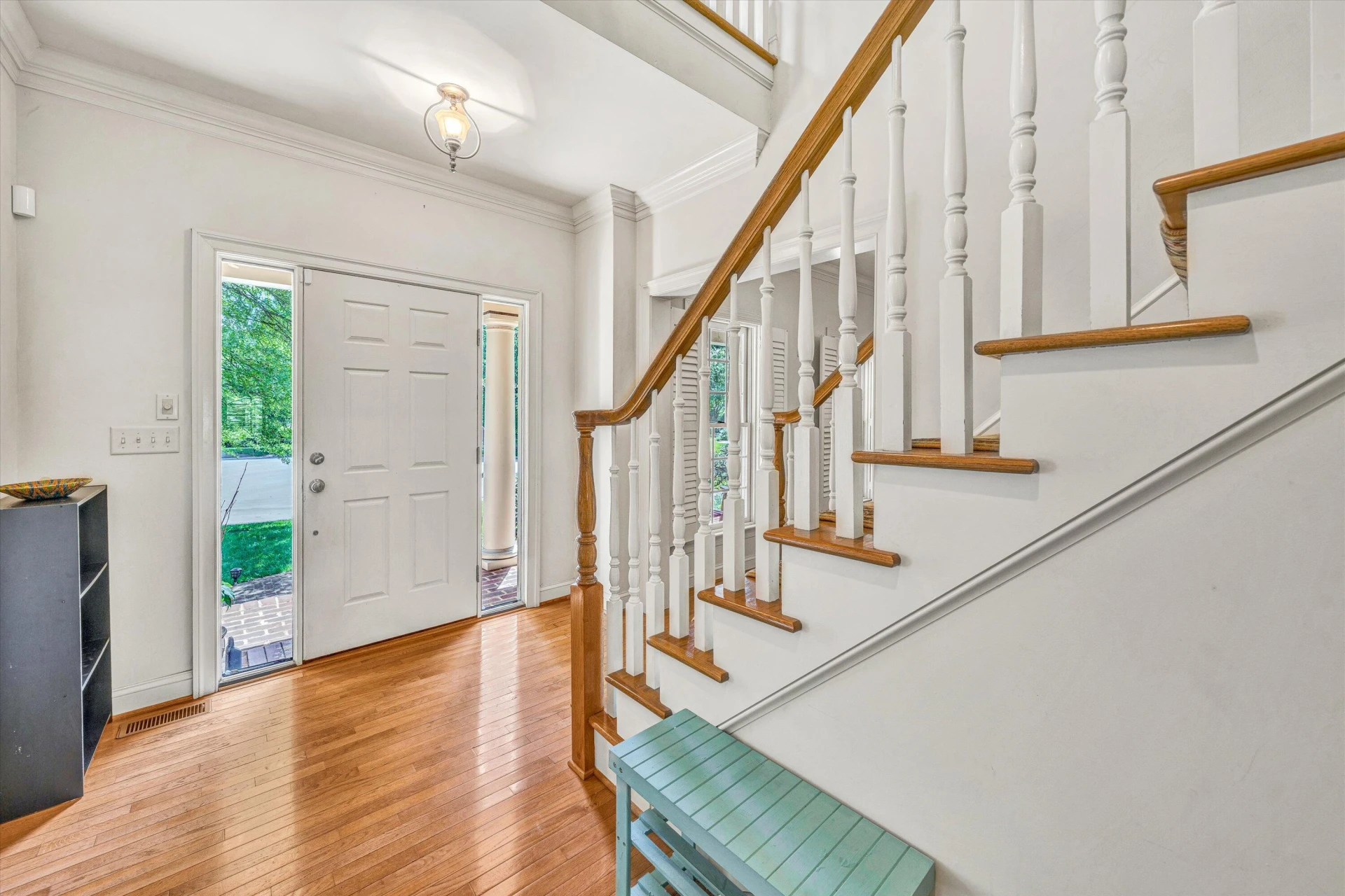1160 Belcroft CT - Photo 8