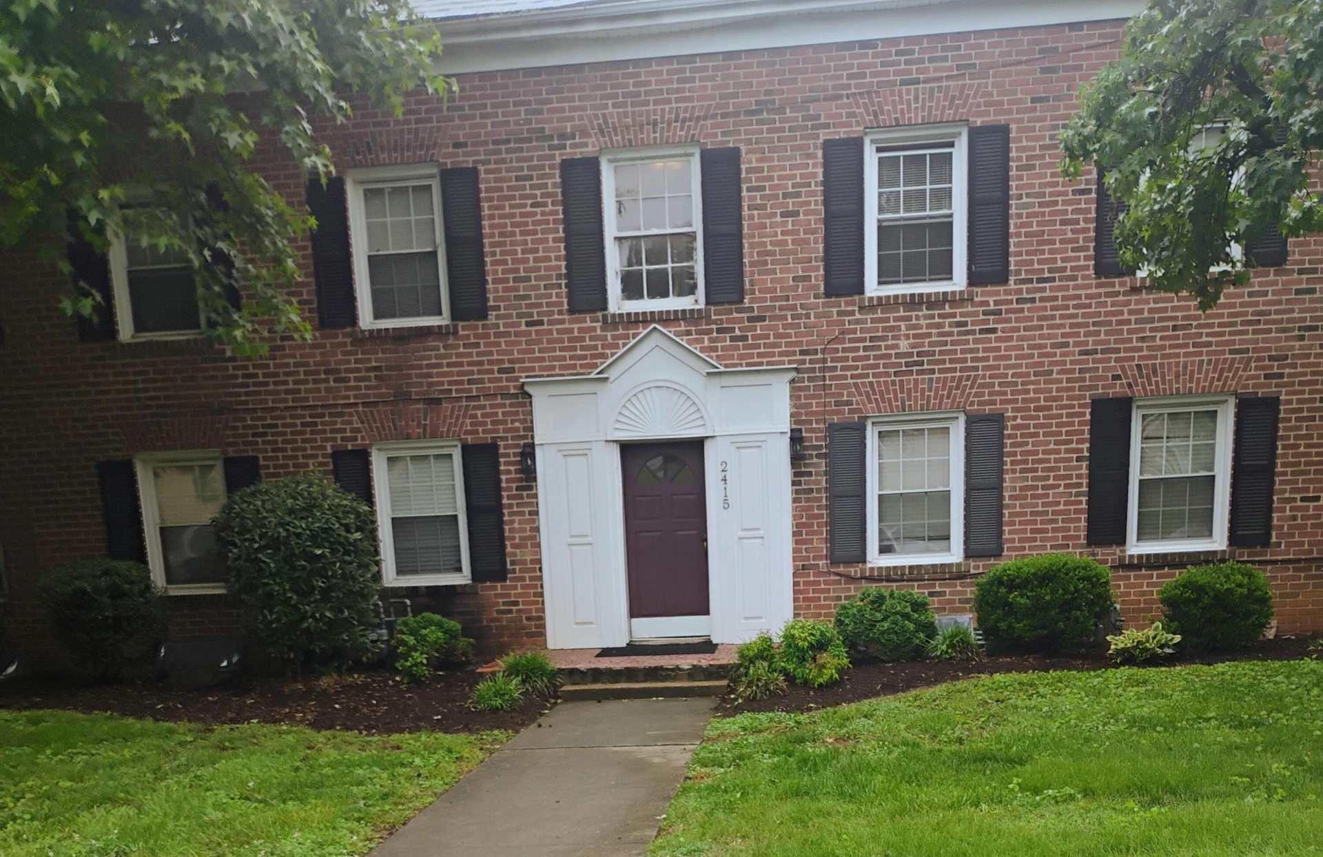 2415 Longview AVE #1