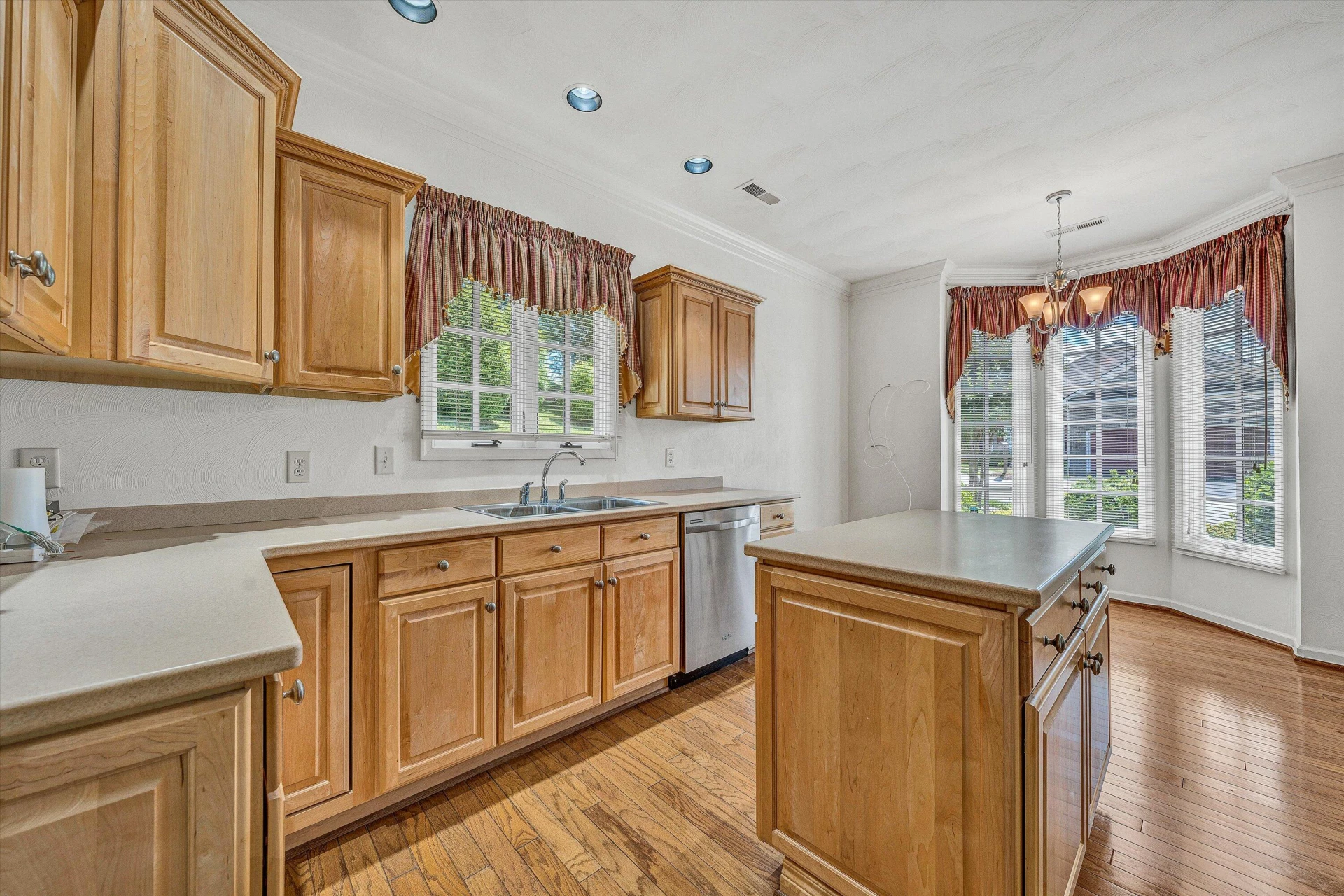 3303 Belshire CT - Photo 11