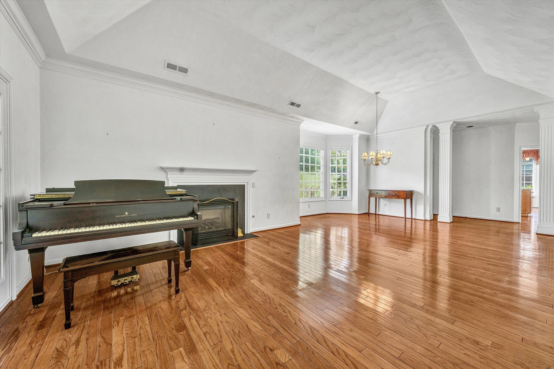 3303 Belshire CT - Photo 8