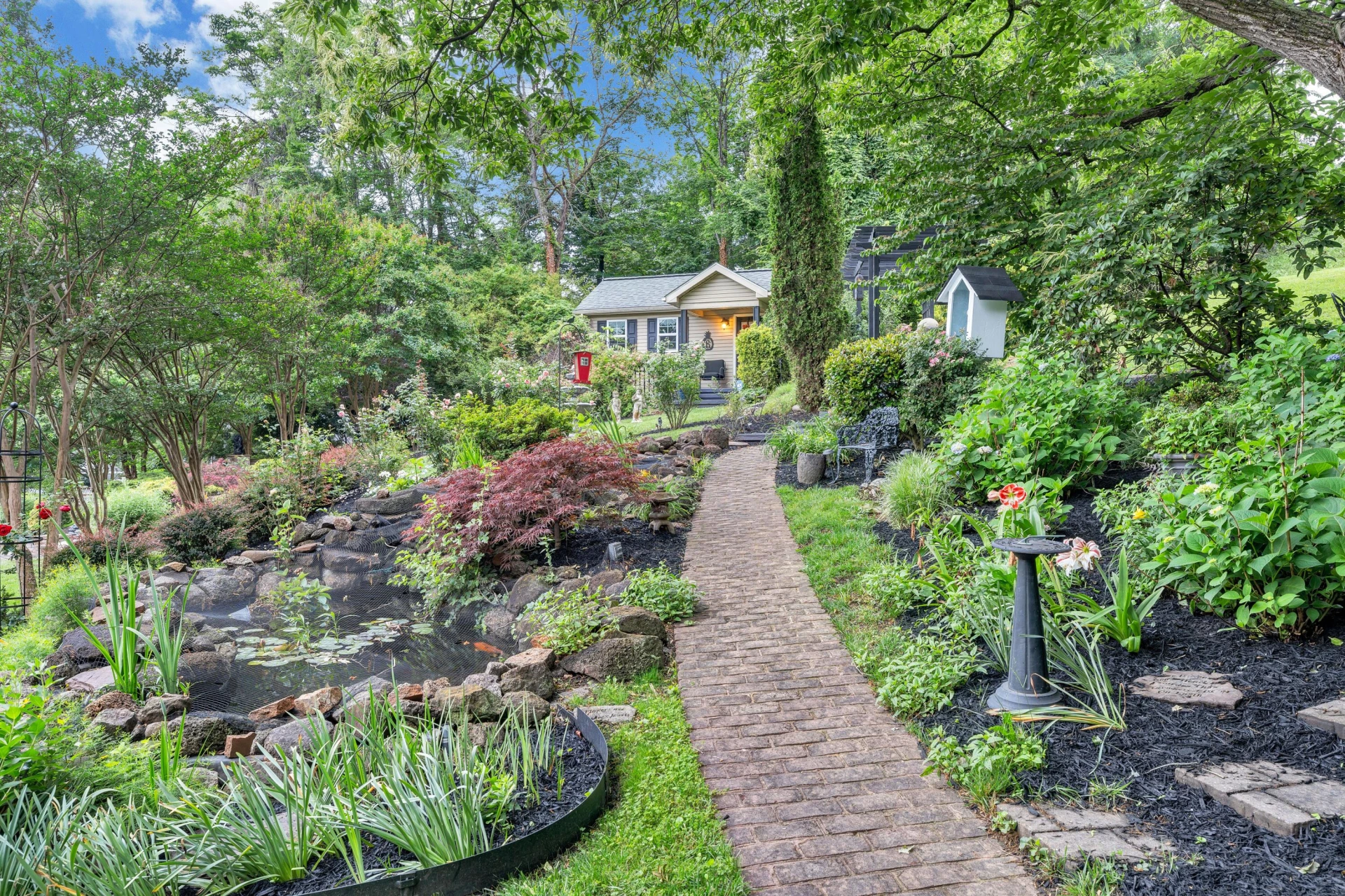 3507 Dogwood LN - Photo 4