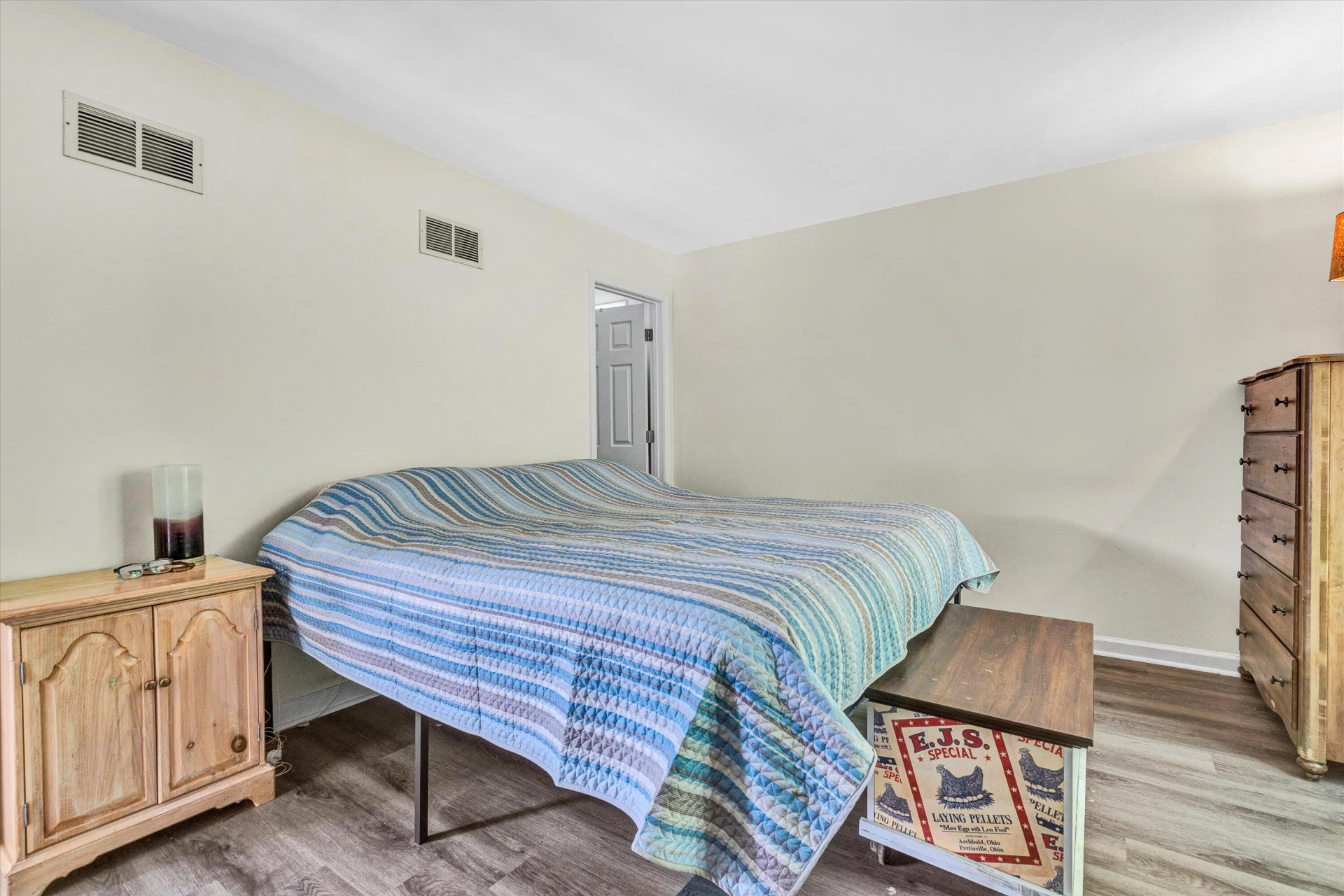 1393 Deepwoods RD - Photo 22