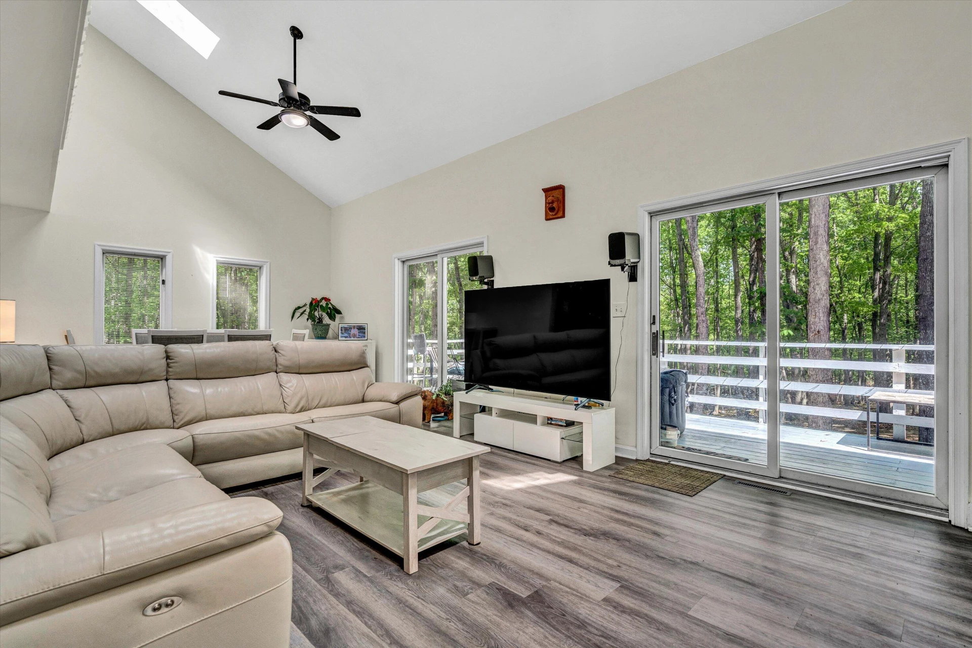 1393 Deepwoods RD - Photo 7