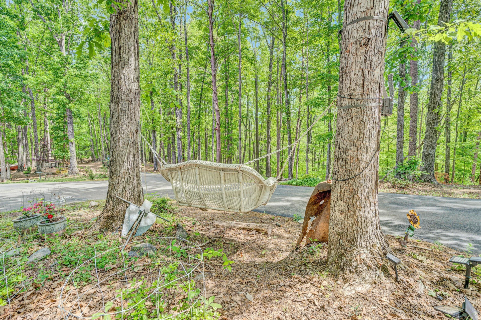 1393 Deepwoods RD - Photo 49