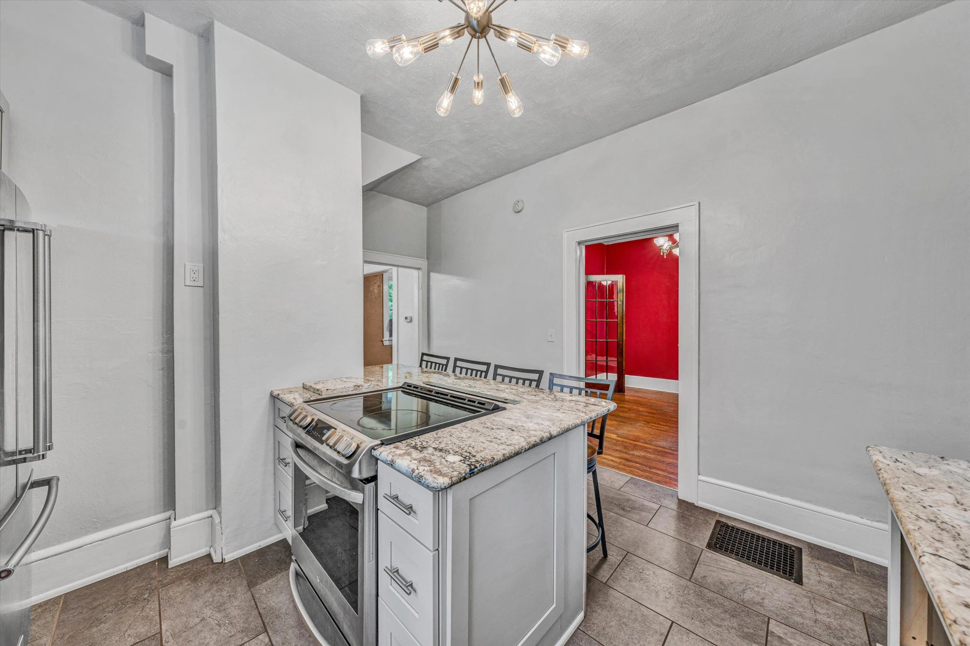 1129 Howbert AVE - Photo 20