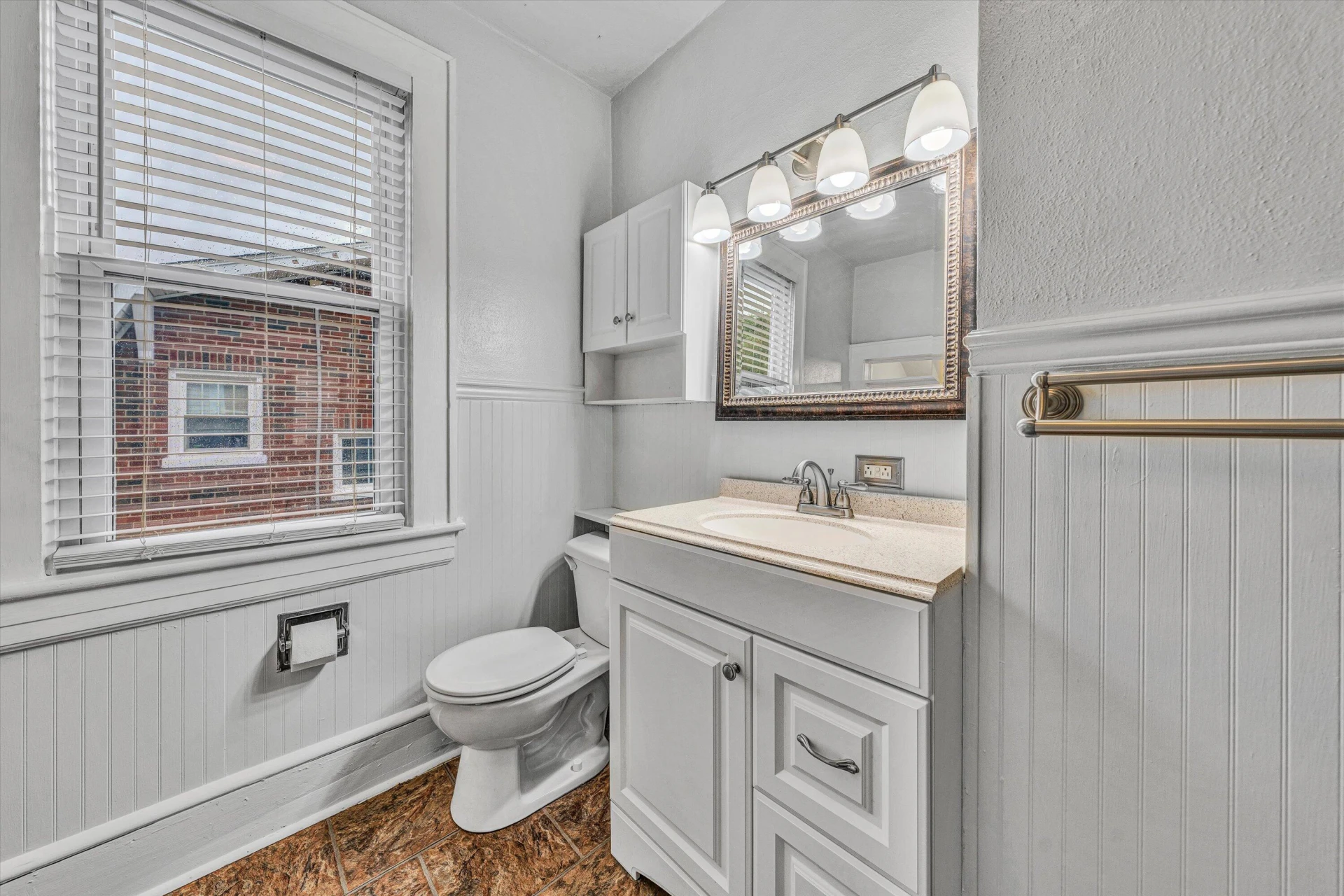 1129 Howbert AVE - Photo 24