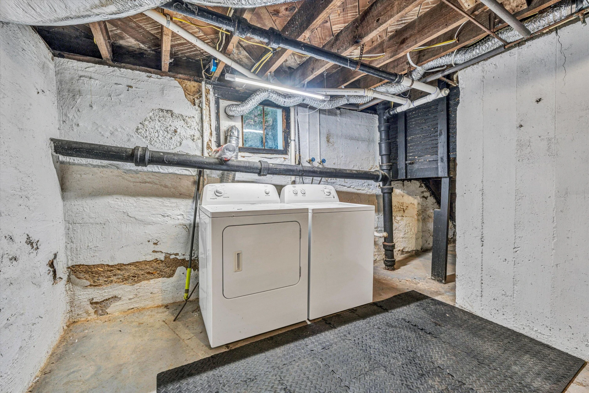 1129 Howbert AVE - Photo 32