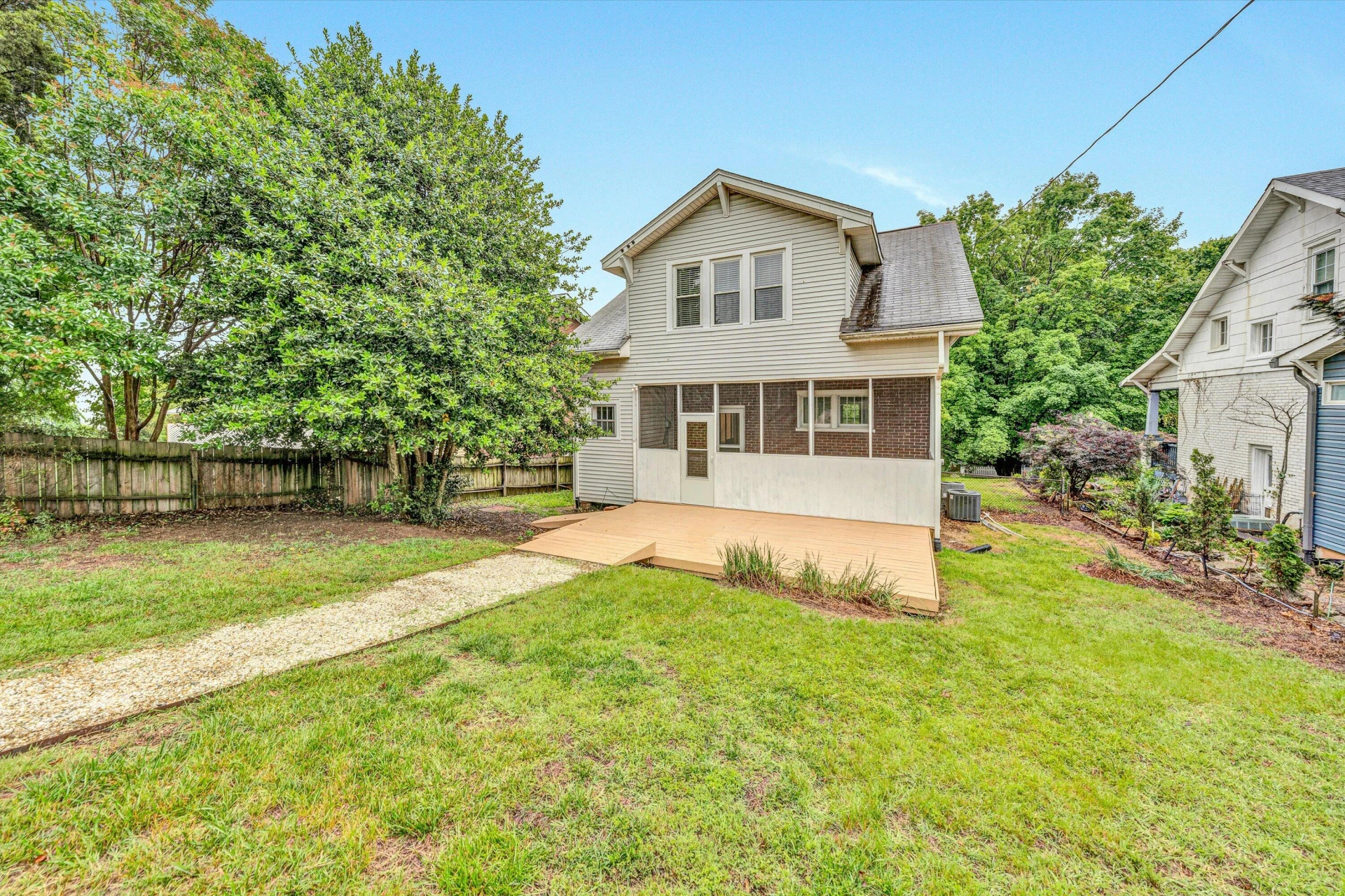 1129 Howbert AVE - Photo 37