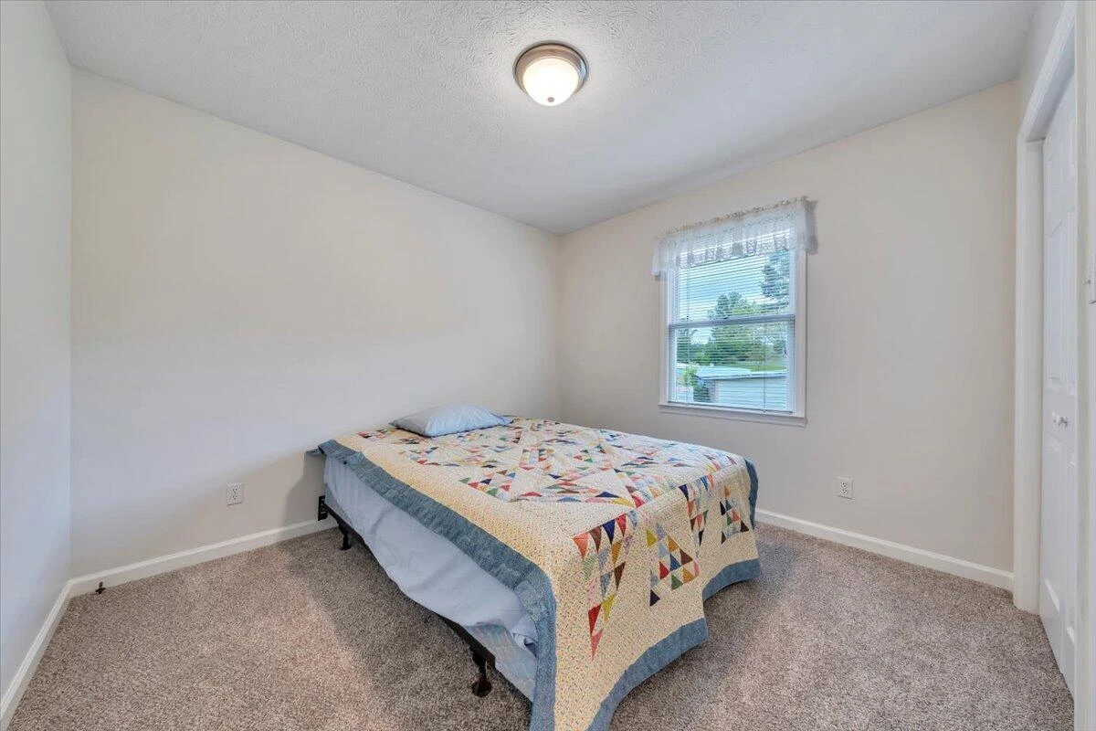 430 Virginian DR - Photo 24