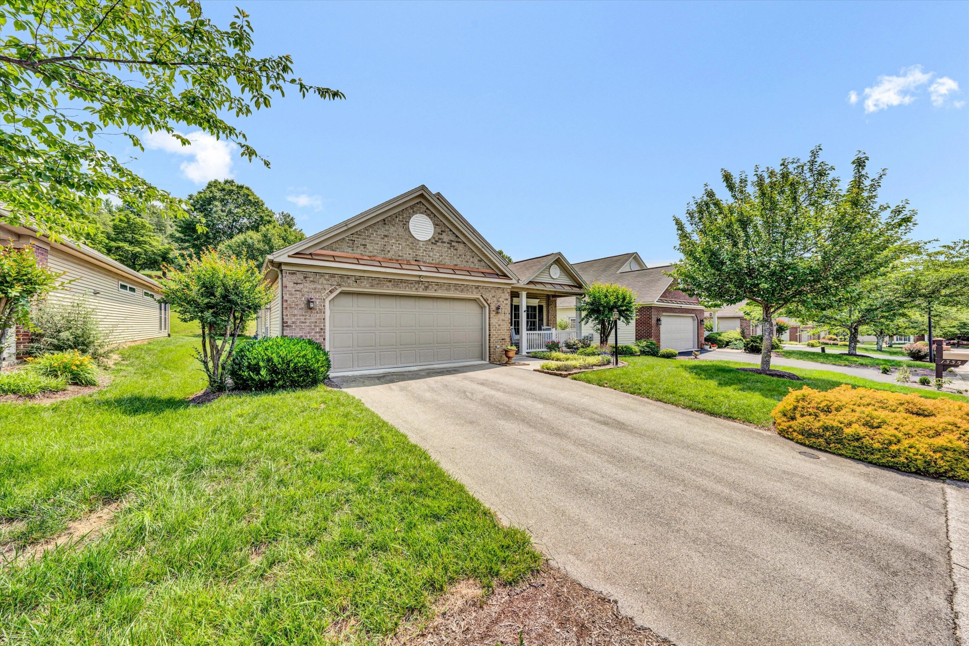 1339 Aarons Run CIR - Photo 32