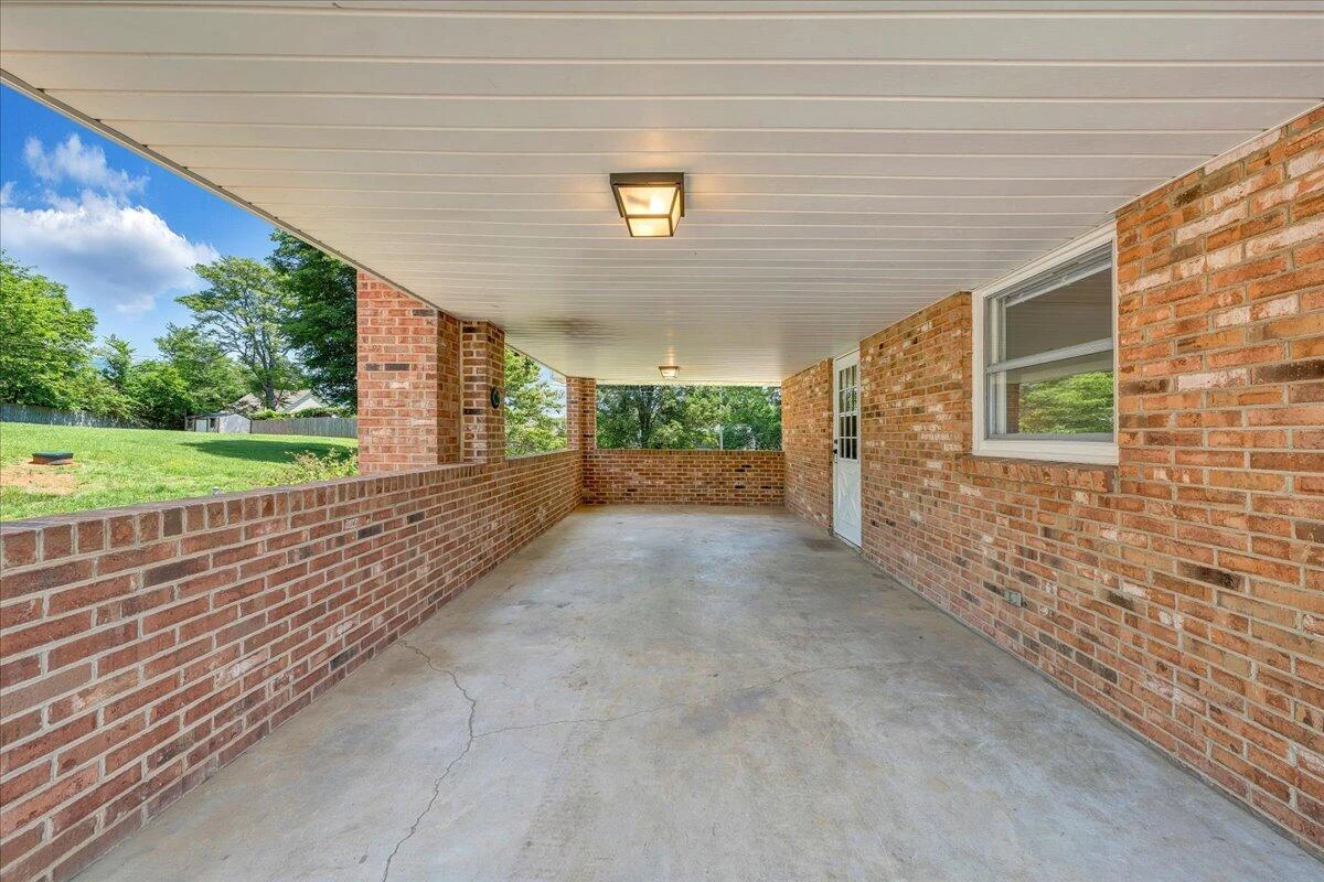 5908 Dogwood AVE - Photo 22