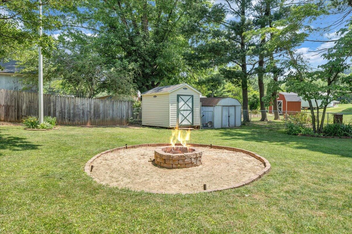 5908 Dogwood AVE - Photo 25
