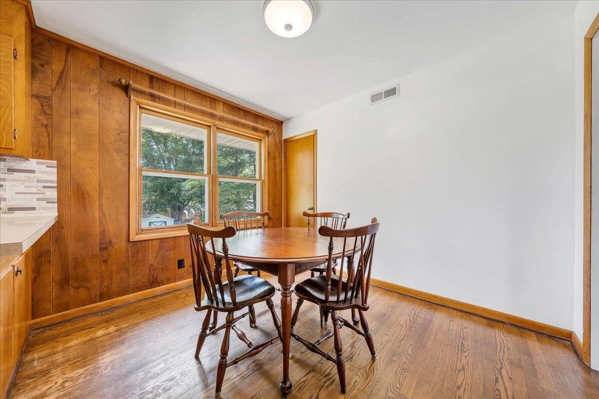 5908 Dogwood AVE - Photo 8