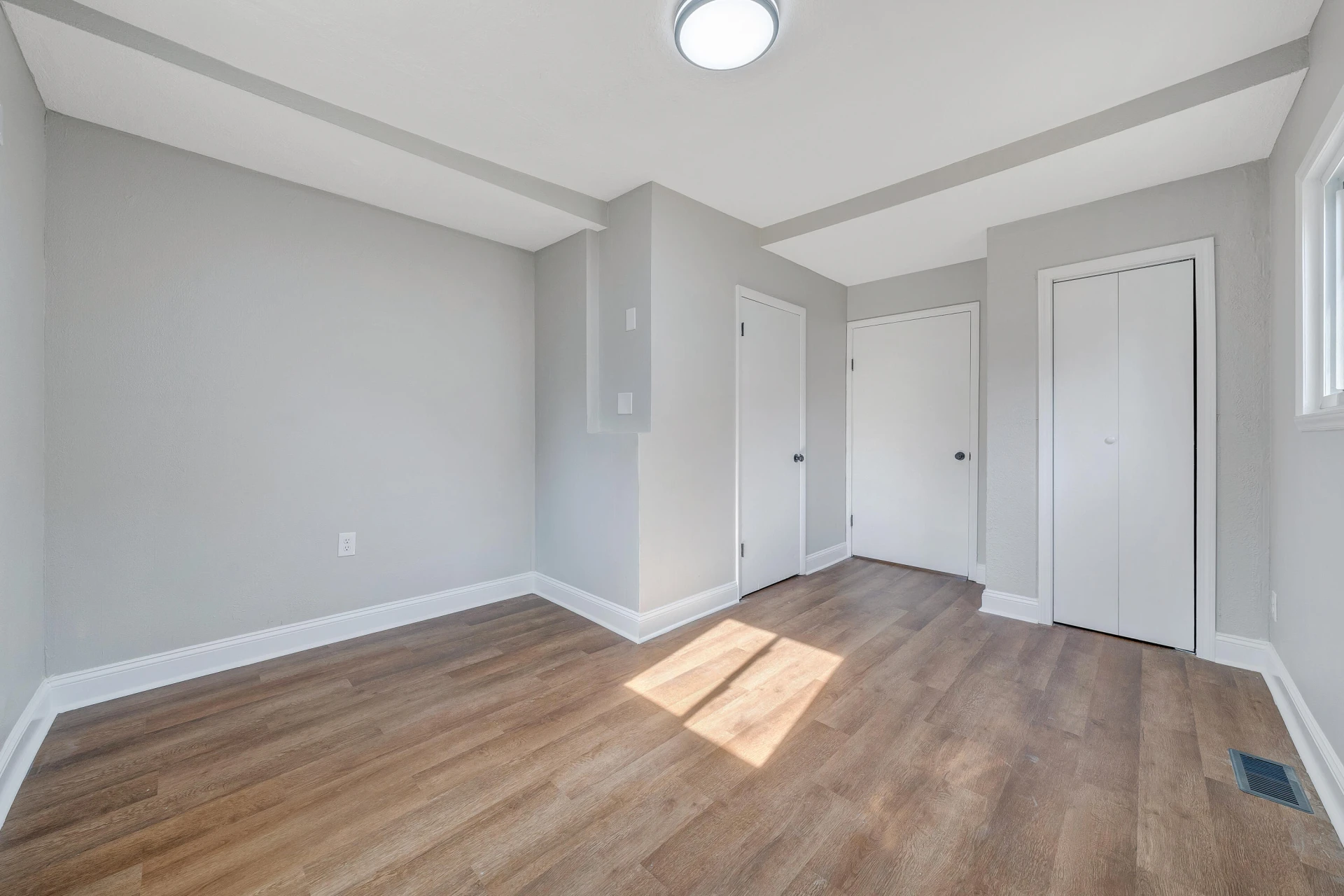 1543 Aspen ST - Photo 7
