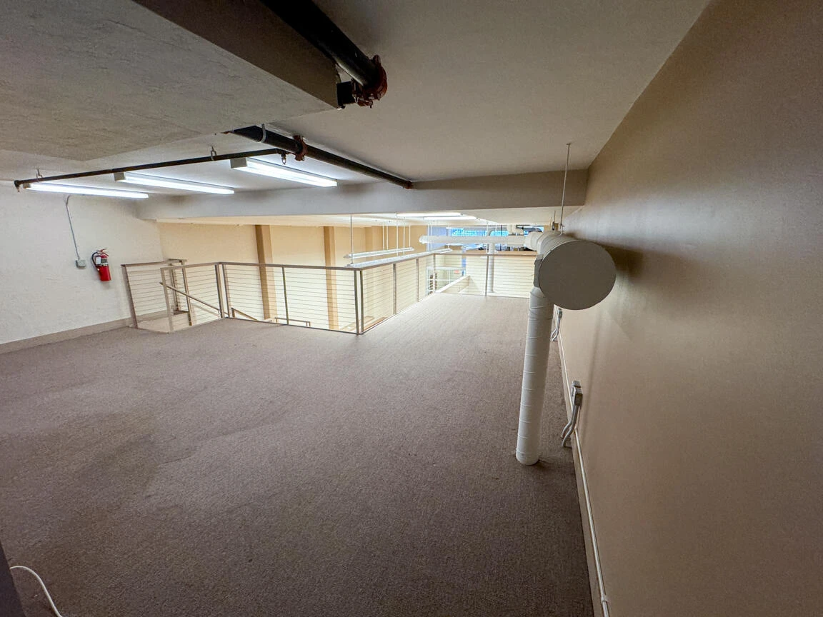 108 Campbell AVE - Photo 12
