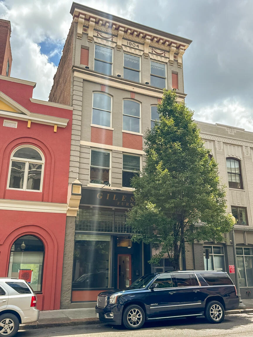 108 Campbell AVE - Photo 17