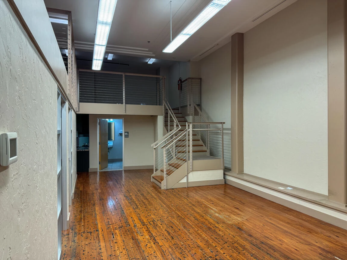 108 Campbell AVE - Photo 9